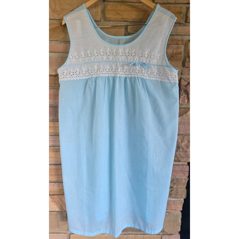 Vintage Light Blue Eyelet Lace Nightgown Sleeveless Floral Embroidered Sleepwear